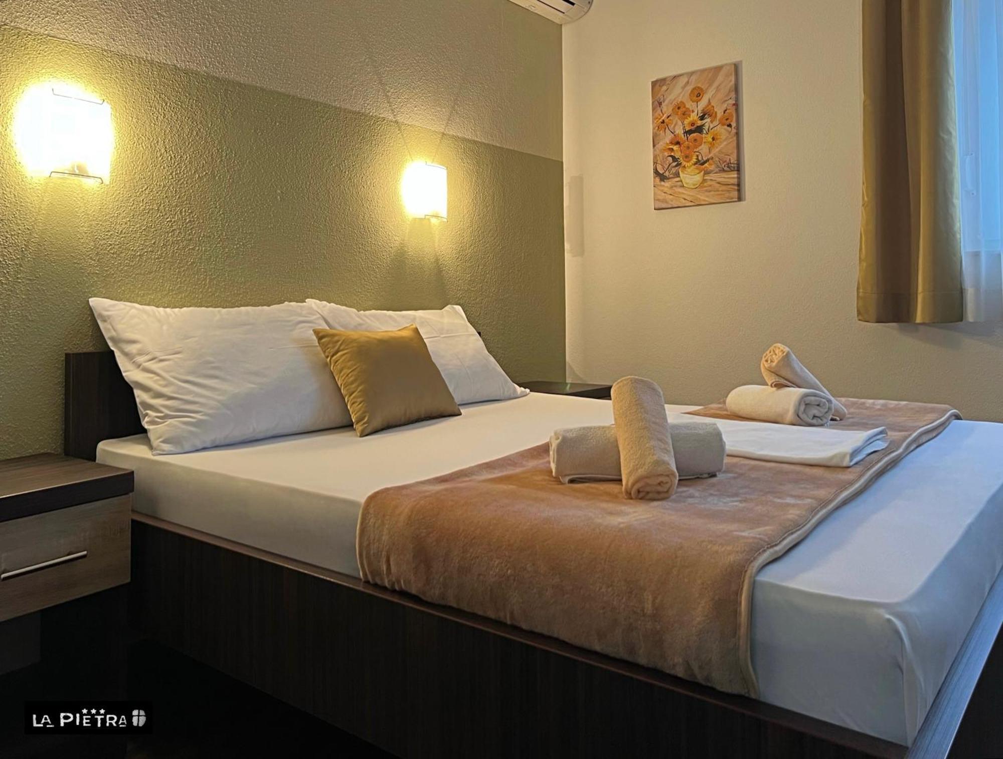 La Pietra Family Hotel Medjugorje Phòng bức ảnh