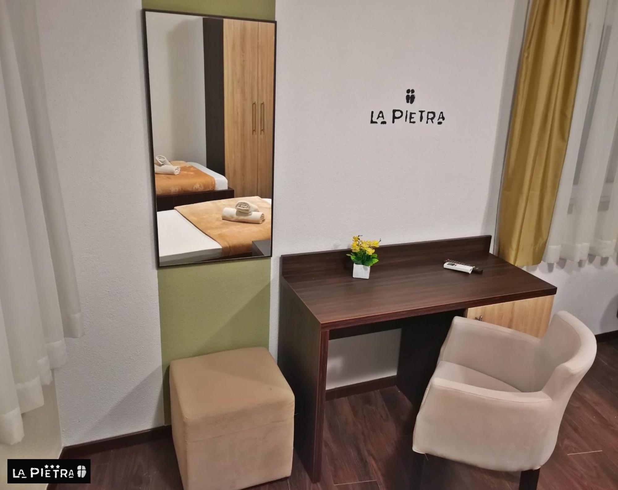 La Pietra Family Hotel Medjugorje Phòng bức ảnh
