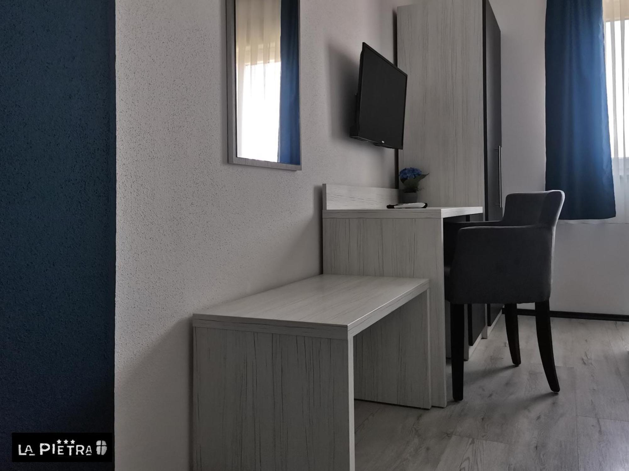 La Pietra Family Hotel Medjugorje Phòng bức ảnh