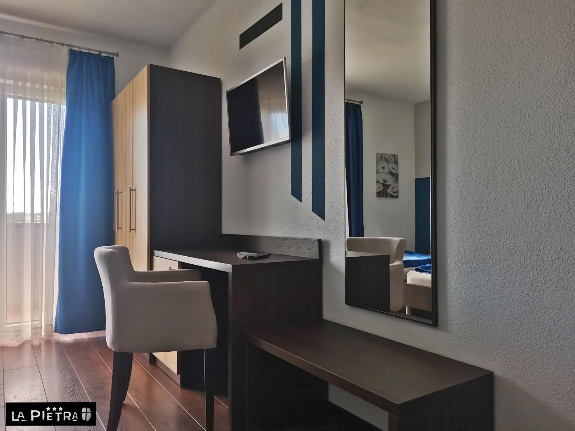 La Pietra Family Hotel Medjugorje Phòng bức ảnh