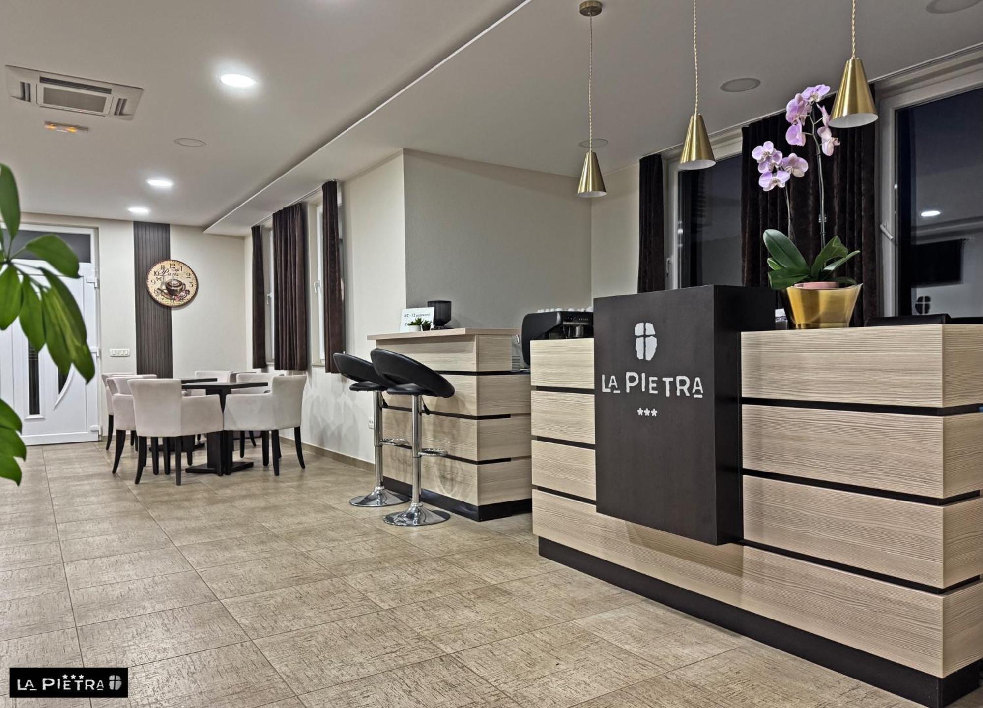 La Pietra Family Hotel Medjugorje Ngoại thất bức ảnh